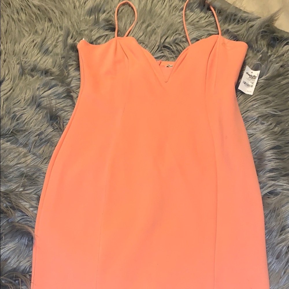 The photos does this no justice the color is peach